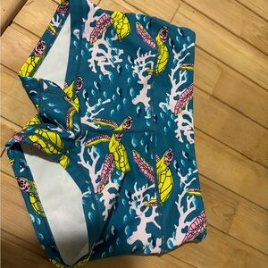 Wod bottom shirts like new worn once